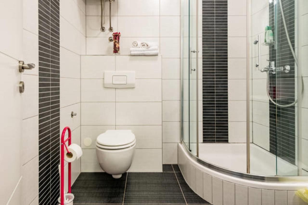 Near Beach Apartment Reno With Private Parking 斯普利特 外观 照片
